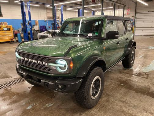 2022 Ford Bronco Badlands