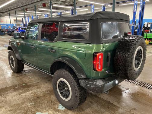 2022 Ford Bronco Badlands