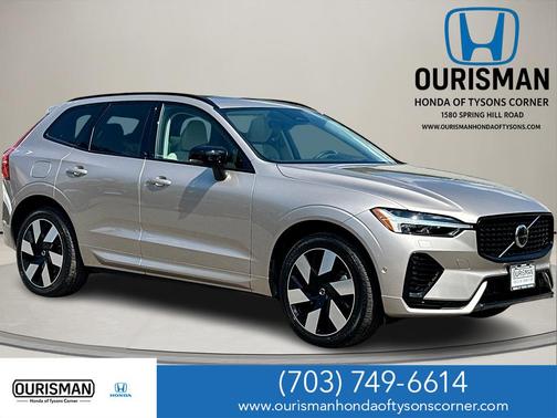 2025 Volvo XC60 Plug-In Hybrid T8 Ultra