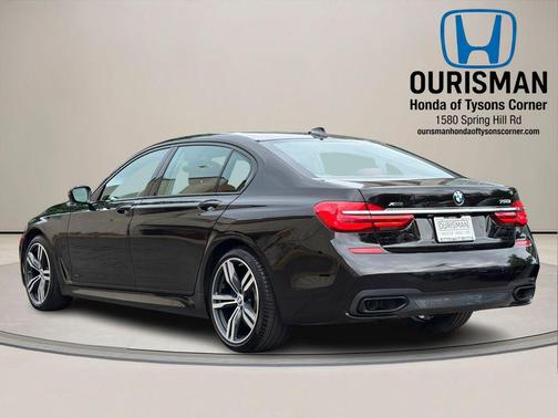 Ruby Black Metallic 2018 BMW 750 i xDrive
