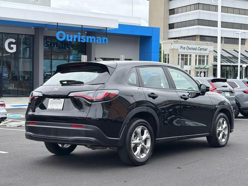 Black 2025 Honda HR-V LX