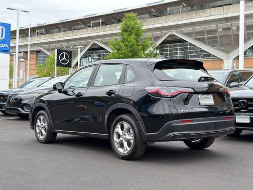 Black 2025 Honda HR-V LX