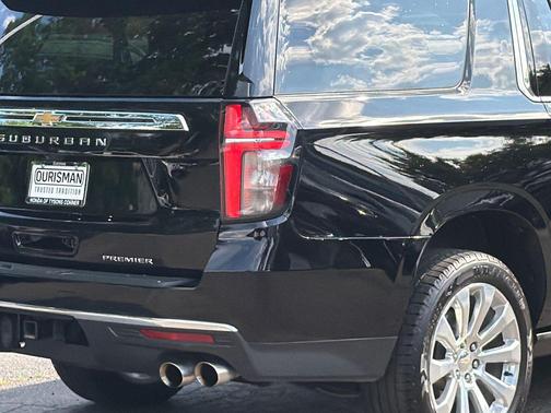 Black 2021 Chevrolet Suburban Premier