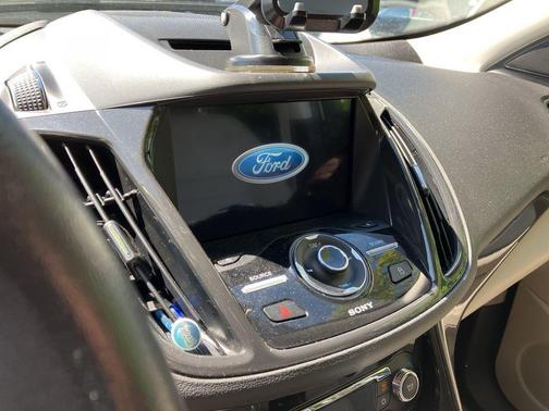 INGOT SILVER 2016 Ford Escape Titanium