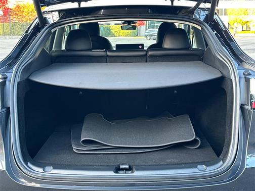 2024 Tesla Model Y Long Range Dual Motor All-Wheel Drive