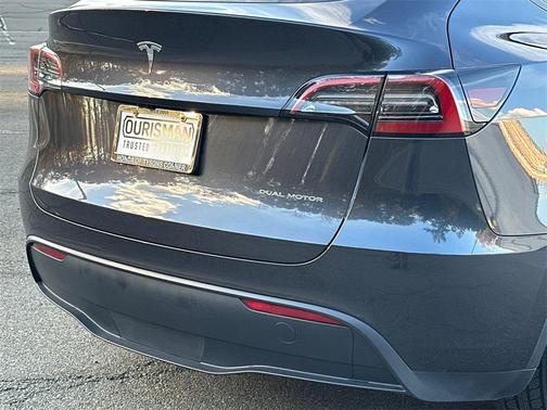 2024 Tesla Model Y Long Range Dual Motor All-Wheel Drive