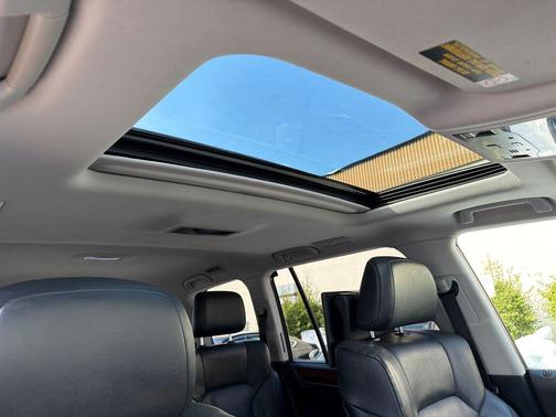 2018 Lexus LX 570 Base