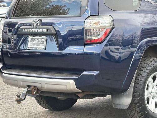 Nautical Blue Metallic 2017 Toyota 4Runner TRD Off Road