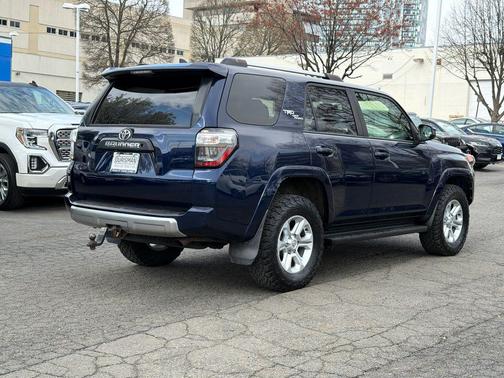 Nautical Blue Metallic 2017 Toyota 4Runner TRD Off Road
