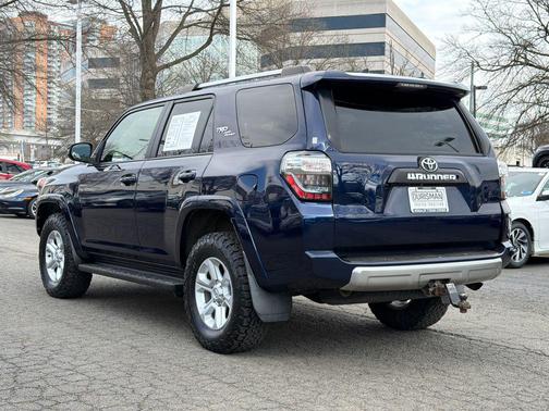 Nautical Blue Metallic 2017 Toyota 4Runner TRD Off Road