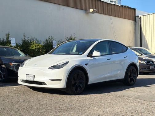 Pearl White Multi-Coat 2021 Tesla Model Y Long Range Dual Motor All-Wheel Drive