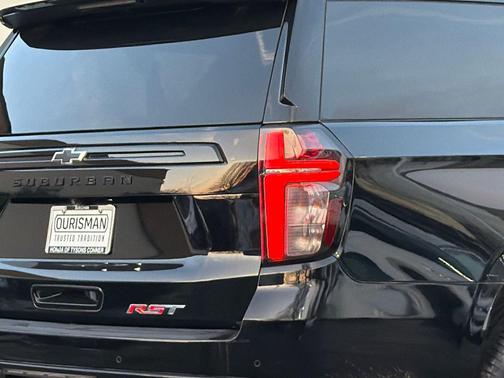 2024 Chevrolet Suburban RST