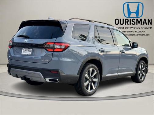 2025 Honda Pilot Touring 8-Passenger