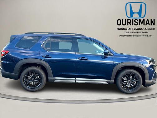 2025 Honda Pilot Touring 8-Passenger