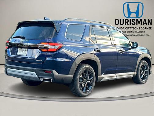 2025 Honda Pilot Touring 8-Passenger