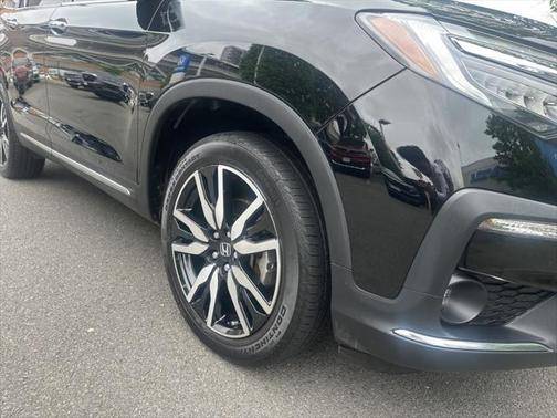 2022 Honda Pilot Touring 8-Passenger