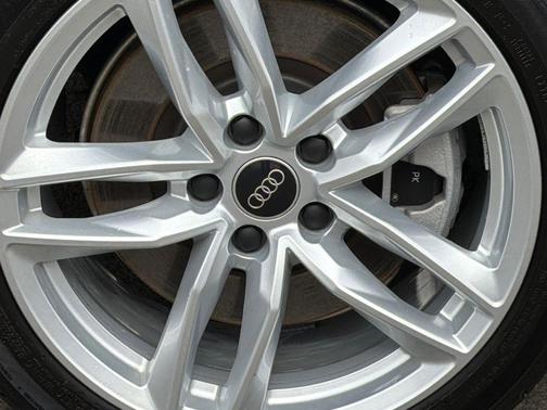 2024 Audi A4 45 S line Premium Plus