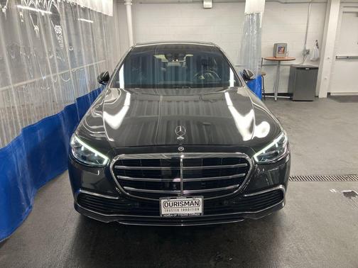 Graphite Gray Metallic 2022 Mercedes-Benz S-Class 4MATIC