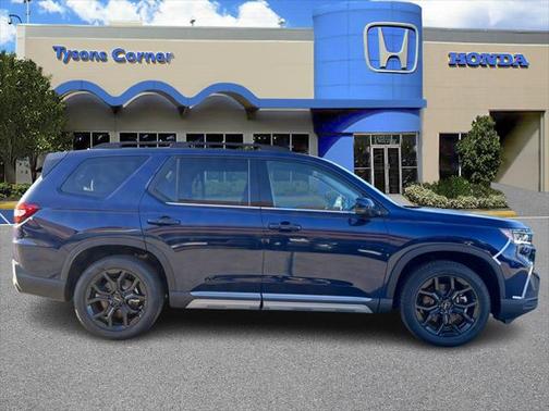 2025 Honda Pilot Touring 8-Passenger