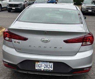 2020 Hyundai ELANTRA SE