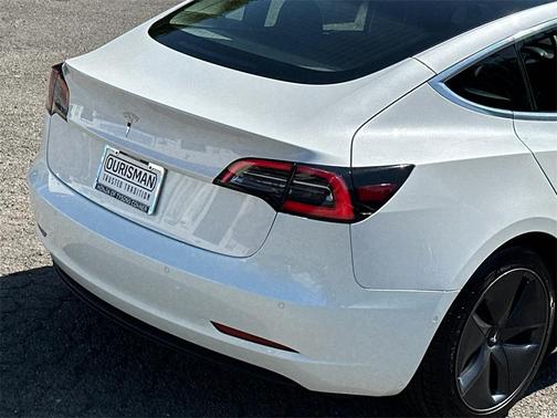 2020 Tesla Model 3 Standard Range Plus