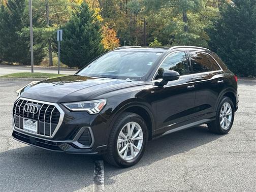 2025 Audi Q3 Premium 45 TFSI S line quattro Tiptronic