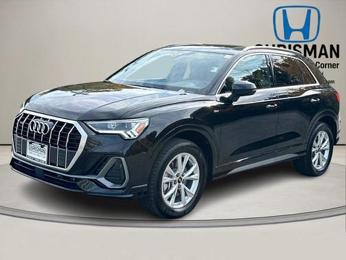 2025 Audi Q3 Premium 45 TFSI S line quattro Tiptronic