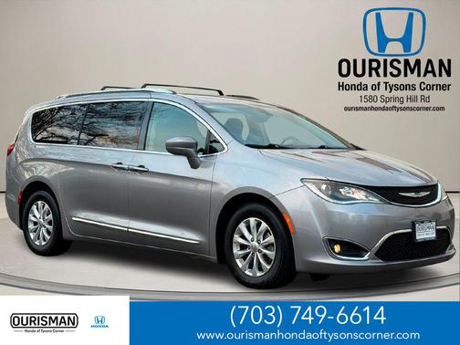 2018 Chrysler Pacifica Touring-L