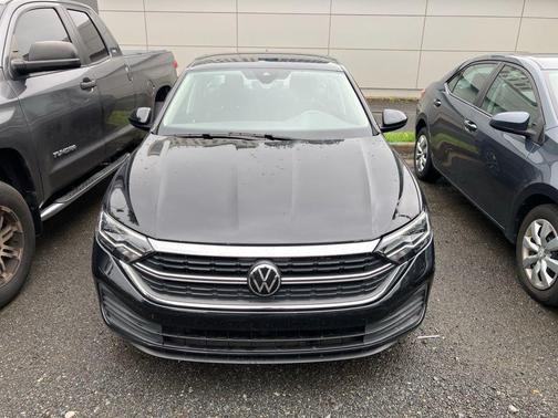 Deep Black Pearl 2024 Volkswagen Jetta 1.5T S