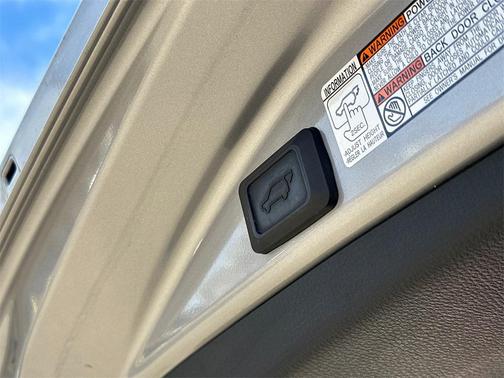 2018 Toyota RAV4 Hybrid XLE