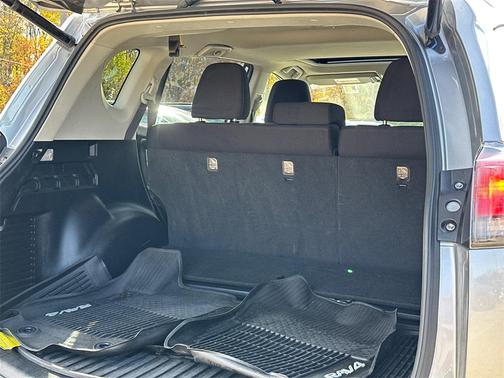 2018 Toyota RAV4 Hybrid XLE