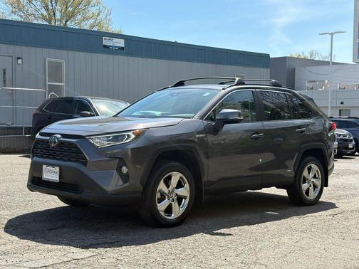 2021 Toyota RAV4 Hybrid XLE Premium
