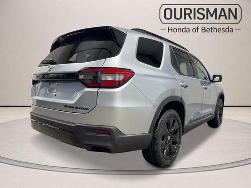 Silver Metallic 2026 Honda Pilot Black Edition