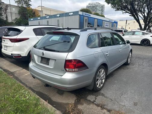2012 Volkswagen Jetta SportWagen TDI