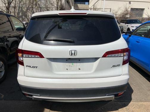 Platinum White Pearl 2022 Honda Pilot AWD EX-L