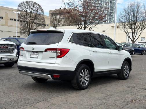 Platinum White Pearl 2022 Honda Pilot AWD EX-L