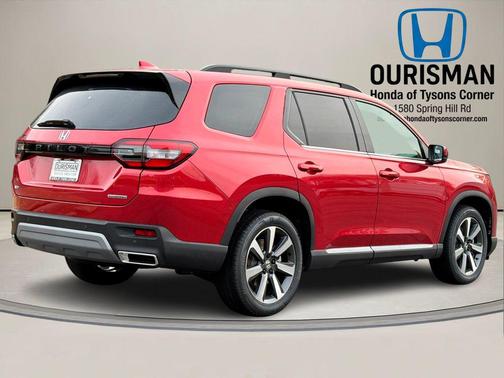 2025 Honda Pilot Touring 8-Passenger