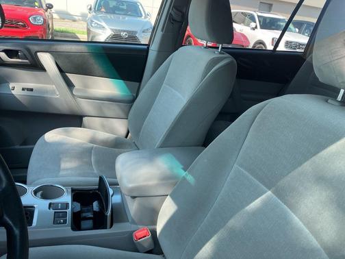 Sizzling Crimson Mica 2011 Toyota Highlander SE