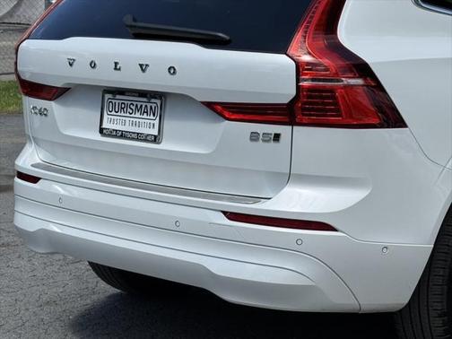 2022 Volvo XC60 Momentum