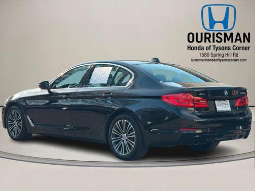 Black Sapphire Metallic 2019 BMW 530 xDrive