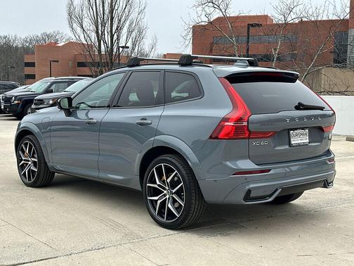 2022 Volvo XC60 Recharge Plug-In Hybrid T8 Polestar