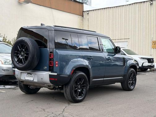 2023 Land Rover Defender 110 S