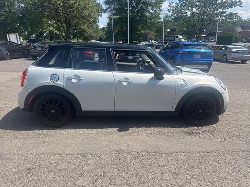 2016 MINI Hardtop Cooper S