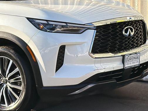 2023 INFINITI QX60 SENSORY