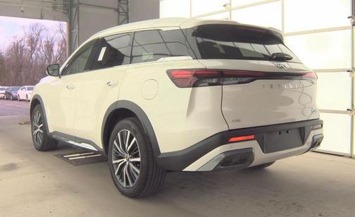 2023 INFINITI QX60 SENSORY