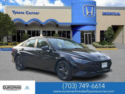 2022 Hyundai ELANTRA SEL
