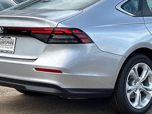 2025 Honda Accord LX 1.5T