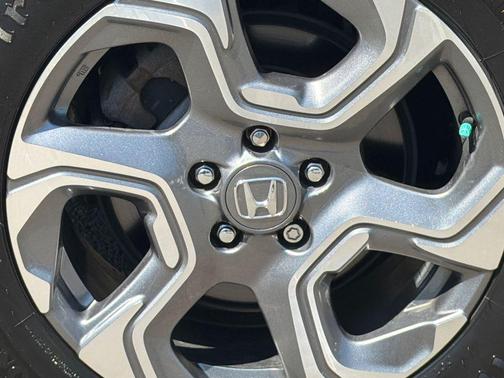 White Diamond Pearl 2018 Honda CR-V EX