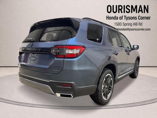 Smoke 2026 Honda Pilot Touring 8-Passenger