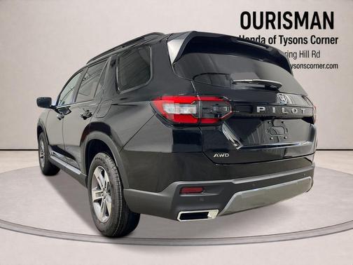 Crystal Black Pearl 2026 Honda Pilot EX-L